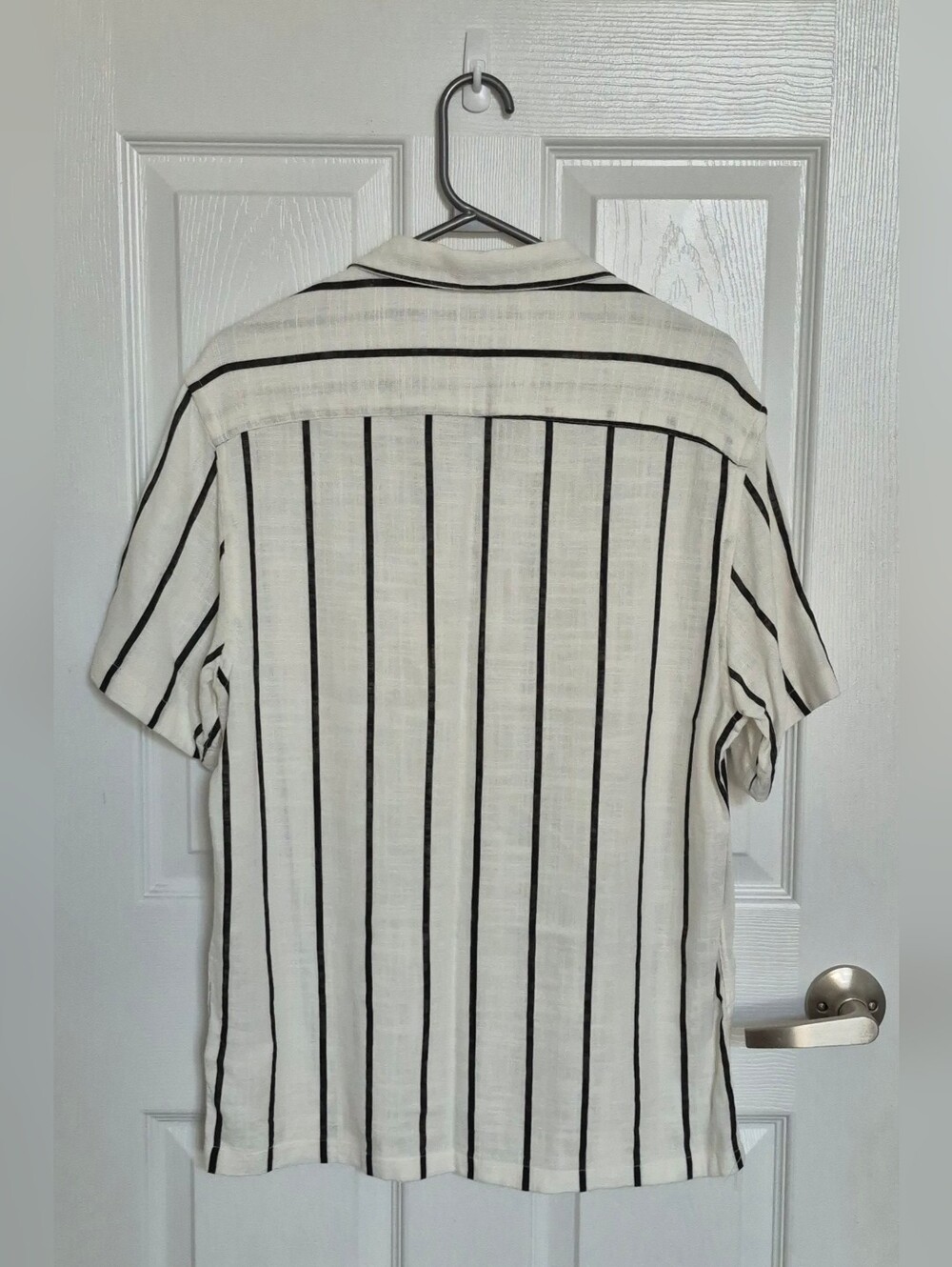 Zara Short-Sleeve Button-Down Shirt with Black Stripes - Large - Picture 2 of 7